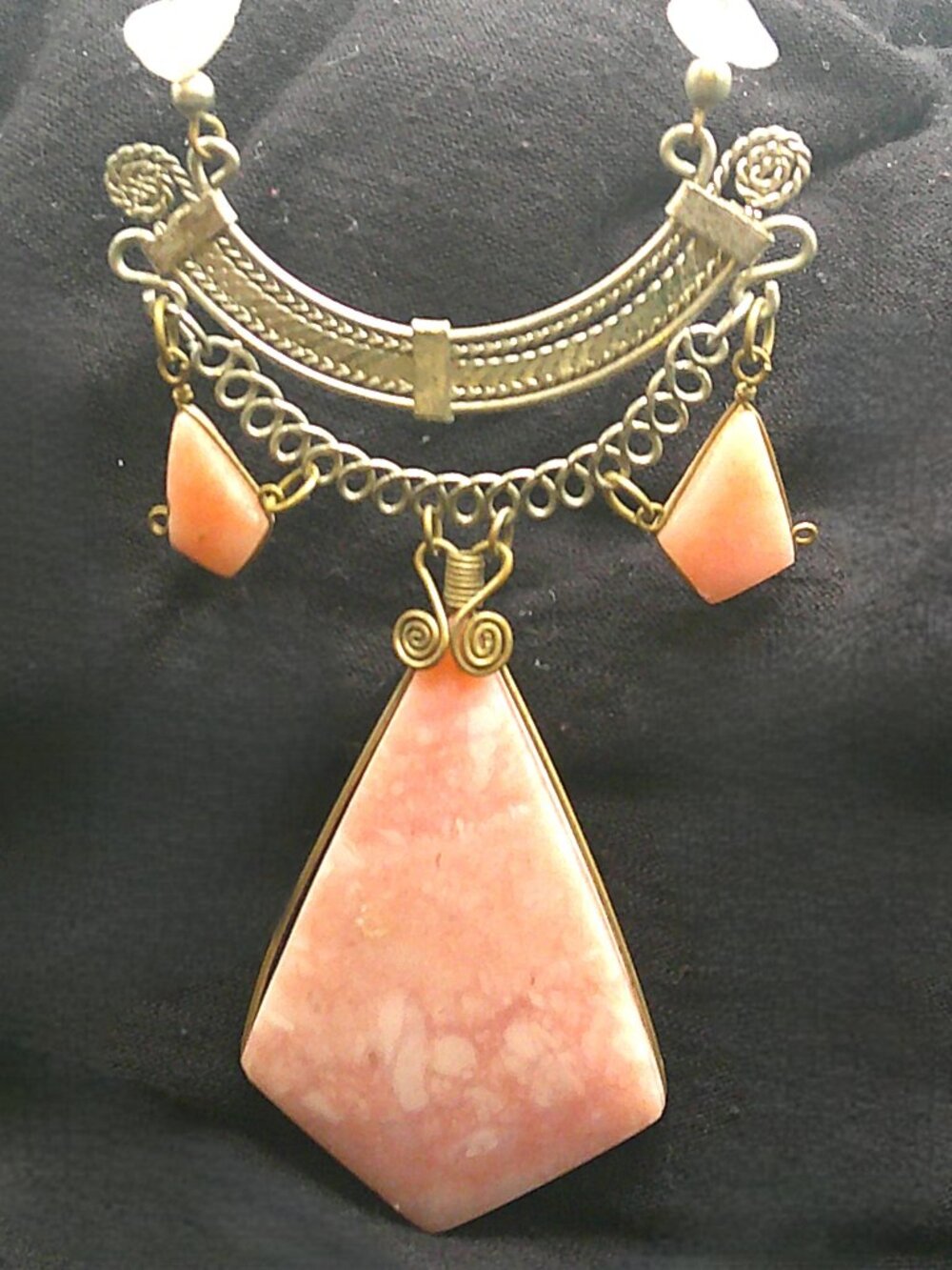 Pink Agate Pendant Necklace